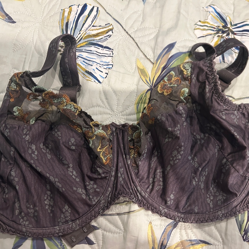 Prima Donna Gray Bra with Floral Accents